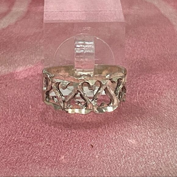 VINTAGE Silver Heart Handmade Die Cut Ring - Picture 1 of 11